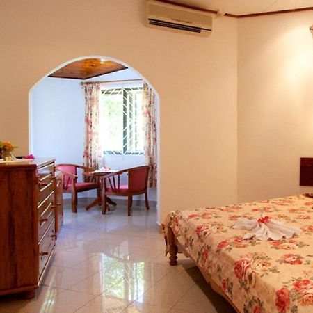 Beach Villa Guesthouse Grand Anse  Ngoại thất bức ảnh